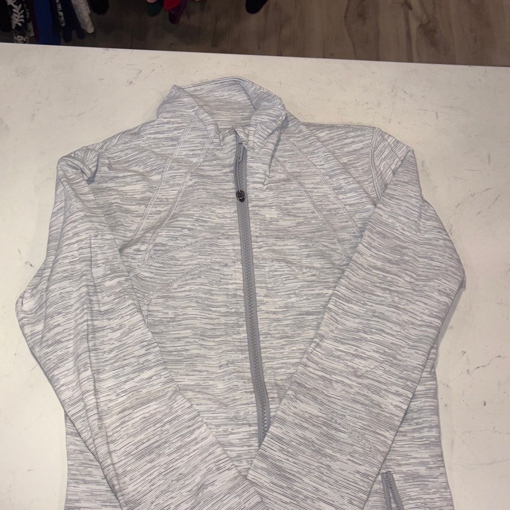 Lululemon Women’s Gray Zip-Up